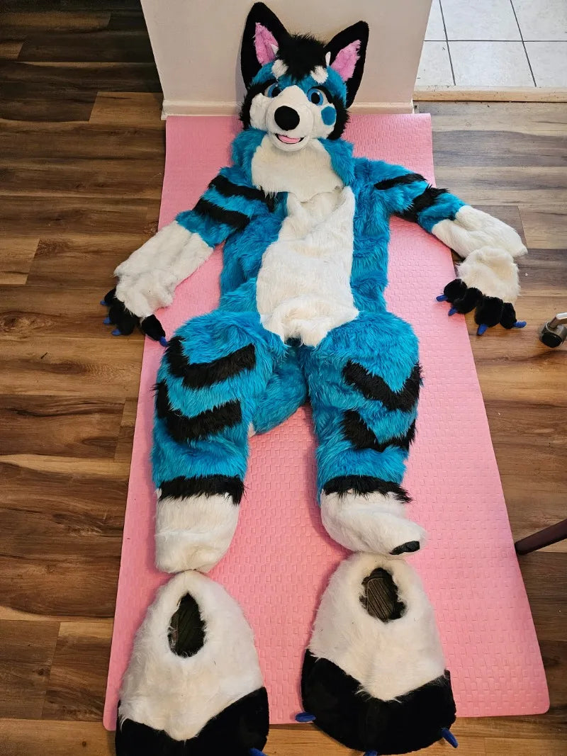 BlueFang - Fursuit Husky Cosplay