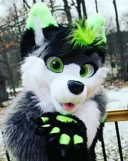 MysticFrost - Fursuit Husky Cosplay