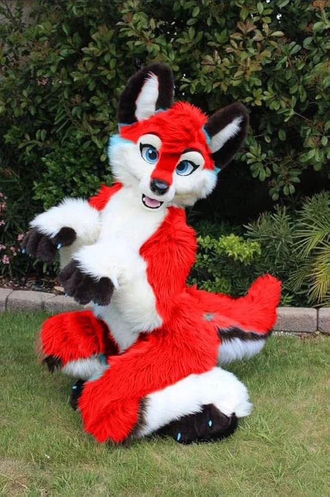 CrimsonFoxy - Fursuit Husky Cosplay